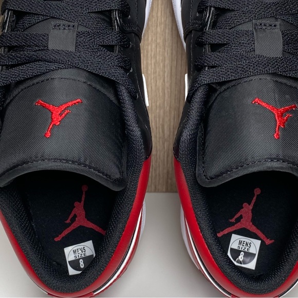 Nike Jordan 1 Low Alternate Bred Toe Chicago Black Red 553558-066 Men’s Size 8 - Picture 10 of 11